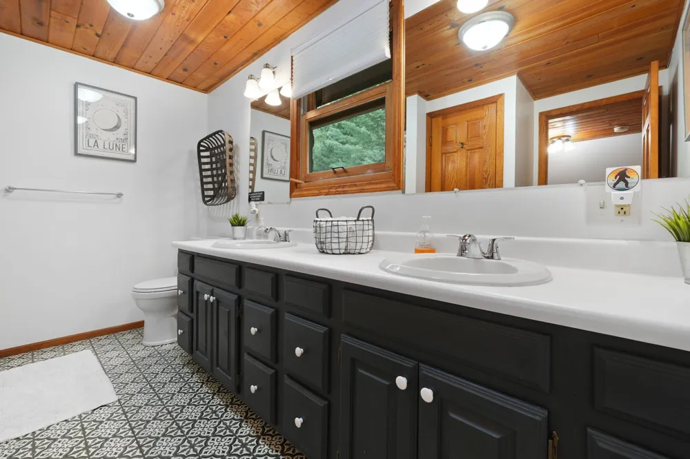 330 Rasho Road East Bay Township, MI 49696