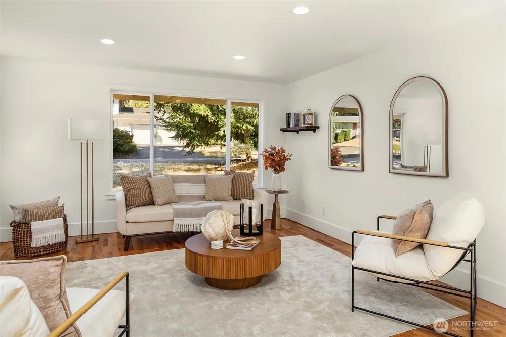 22005 78th Place W Edmonds, WA 98026