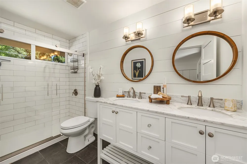 22005 78th Place W Edmonds, WA 98026