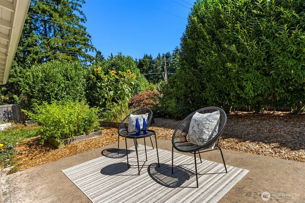 22005 78th Place W Edmonds, WA 98026