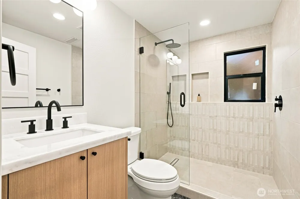 4418 144th Place SW Lynnwood, WA 98087