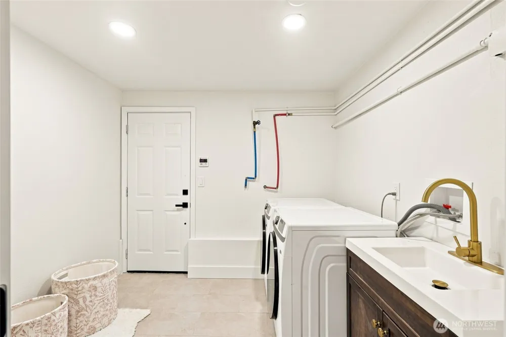 4418 144th Place SW Lynnwood, WA 98087