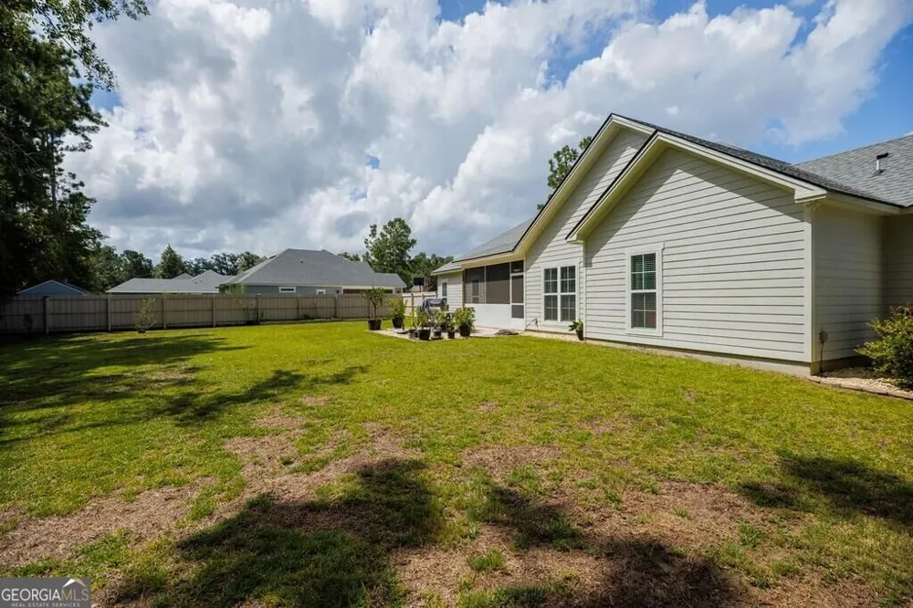 3754 Knights Mill DR Valdosta, GA 31605