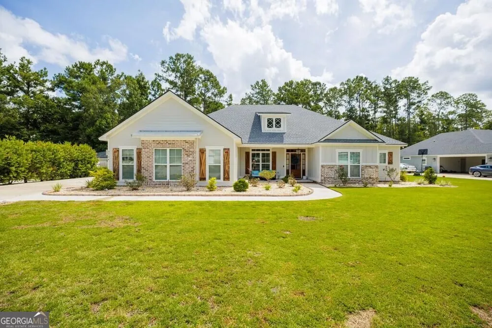 3754 Knights Mill DR Valdosta, GA 31605