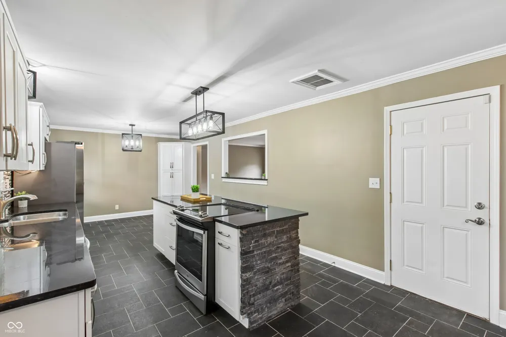 52 Dawn Drive Franklin, IN 46131