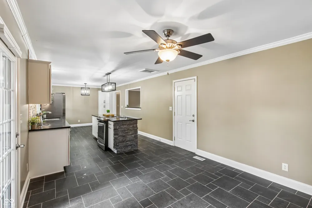 52 Dawn Drive Franklin, IN 46131
