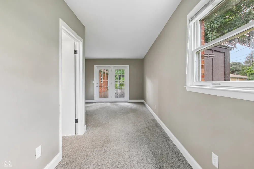 52 Dawn Drive Franklin, IN 46131