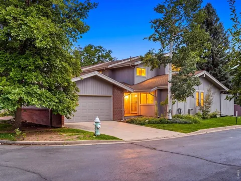 3180 Westwood Court