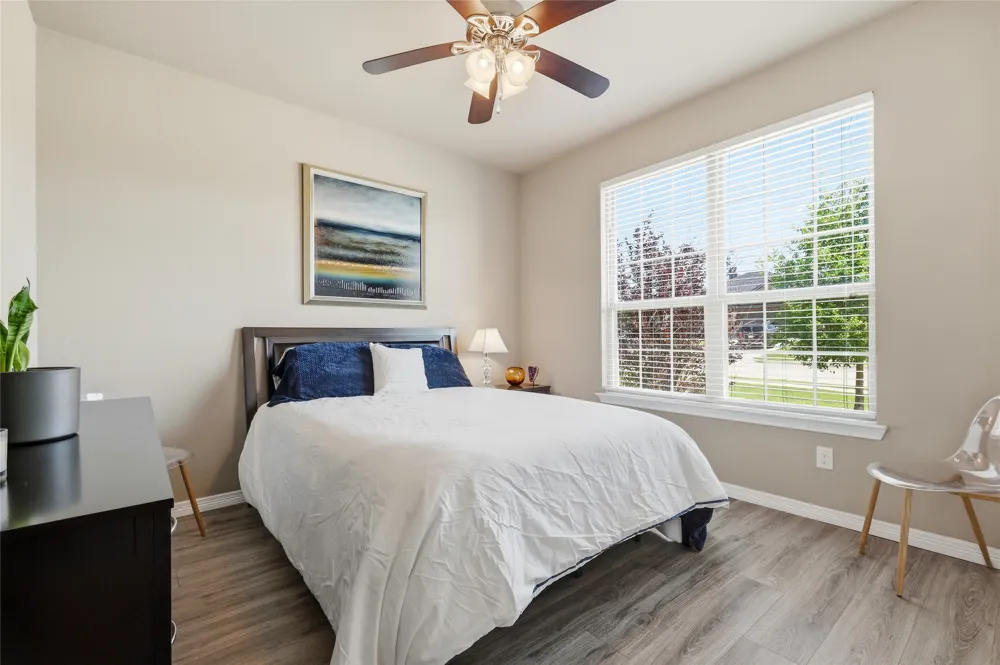 4908 Lake Park Drive Sanger, TX 76266