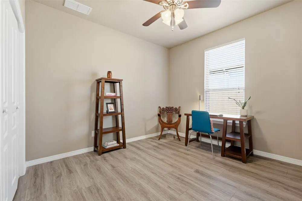4908 Lake Park Drive Sanger, TX 76266