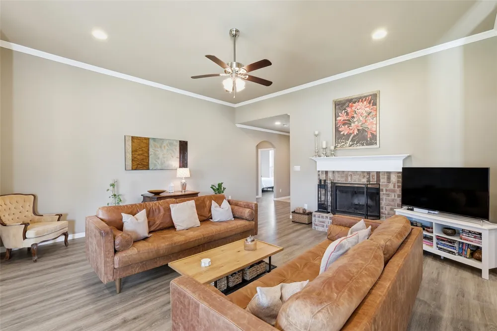 4908 Lake Park Drive Sanger, TX 76266
