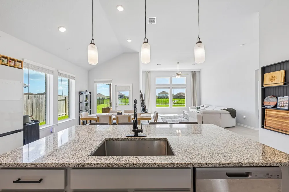 409 Chardonnay Drive Alvin, TX 77511