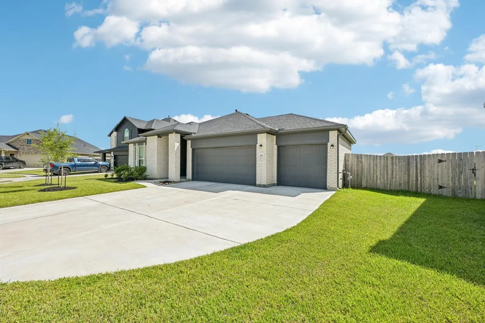 409 Chardonnay Drive Alvin, TX 77511