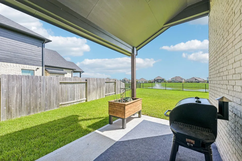 409 Chardonnay Drive Alvin, TX 77511