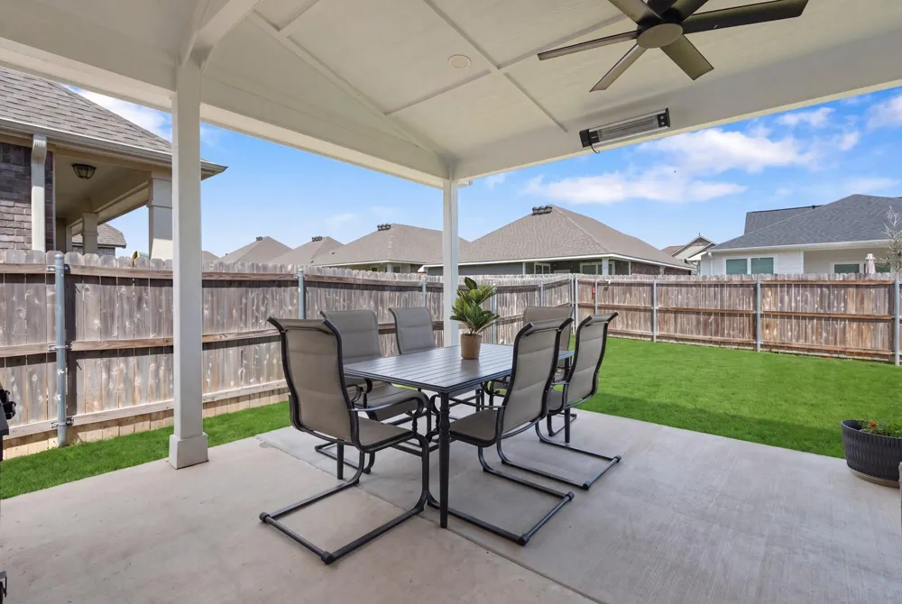 6221 Wilkesboro Drive College Station, TX 77845