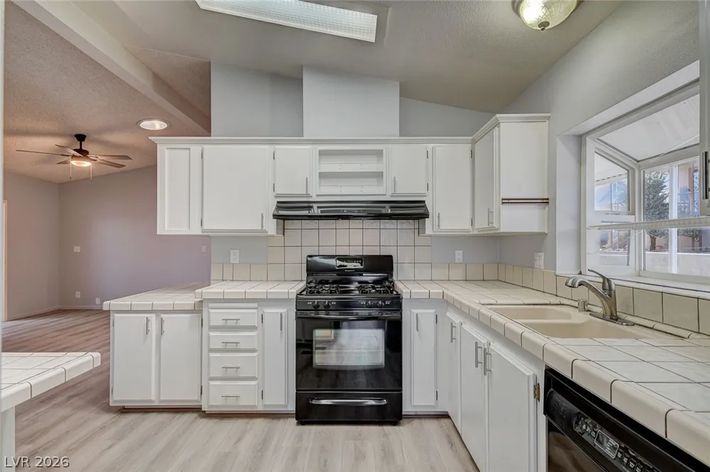 492 Lake Erie Lane Boulder City, NV 89005