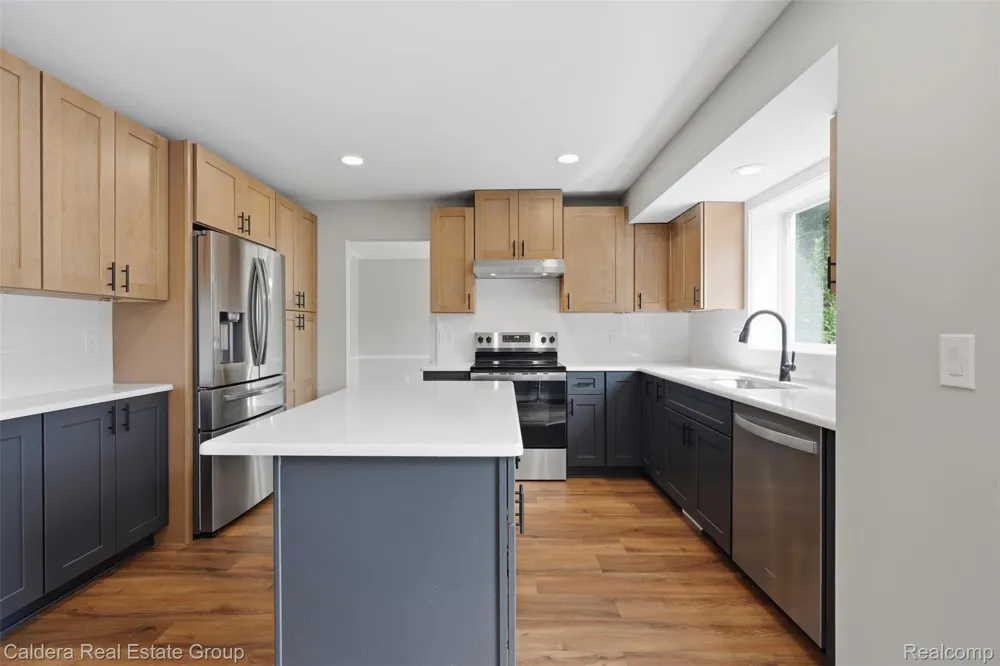 1753 Dawncrest Drive West Bloomfield Charter Township, MI 48324