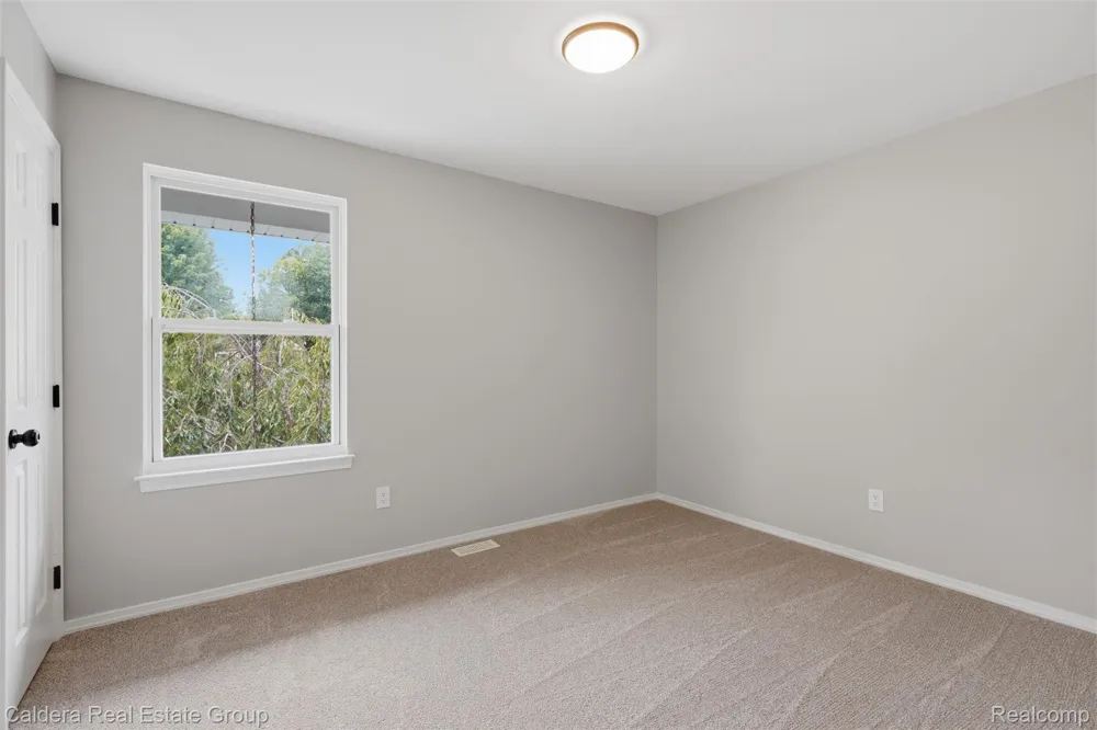 1753 Dawncrest Drive West Bloomfield Charter Township, MI 48324