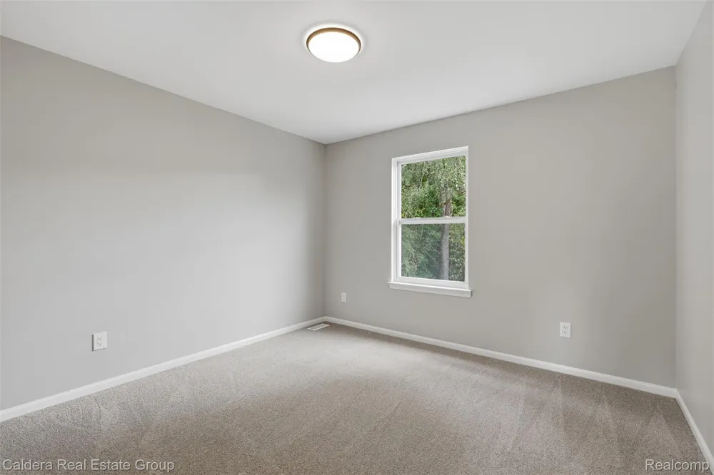 1753 Dawncrest Drive West Bloomfield Charter Township, MI 48324