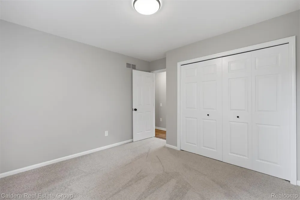 1753 Dawncrest Drive West Bloomfield Charter Township, MI 48324