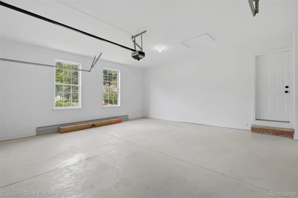 1753 Dawncrest Drive West Bloomfield Charter Township, MI 48324