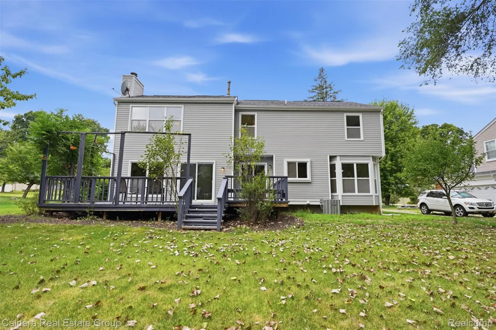 1753 Dawncrest Drive West Bloomfield Charter Township, MI 48324