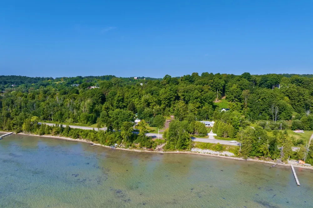 4800 S West Bay Shore Drive Bingham Township, MI 49682