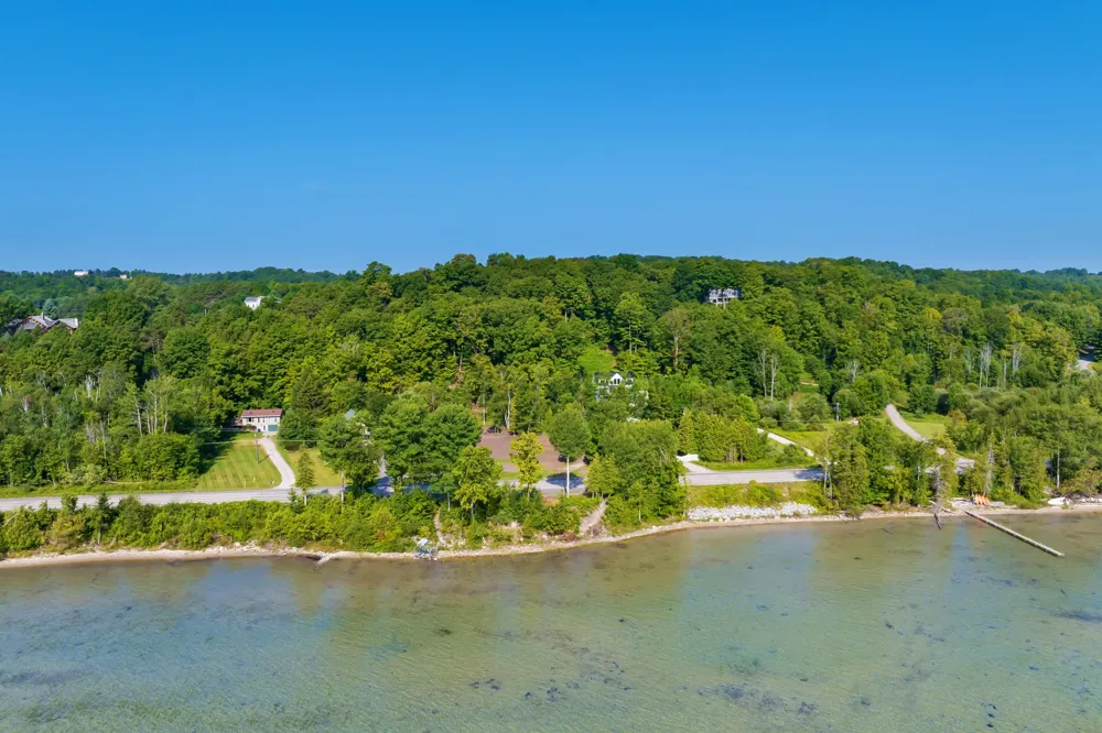 4800 S West Bay Shore Drive Bingham Township, MI 49682