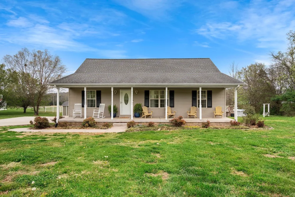 15541 Cainsville Rd Milton, TN 37118