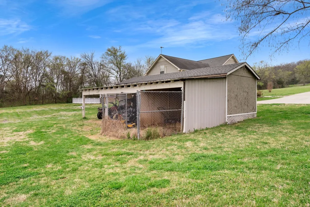 15541 Cainsville Rd Milton, TN 37118