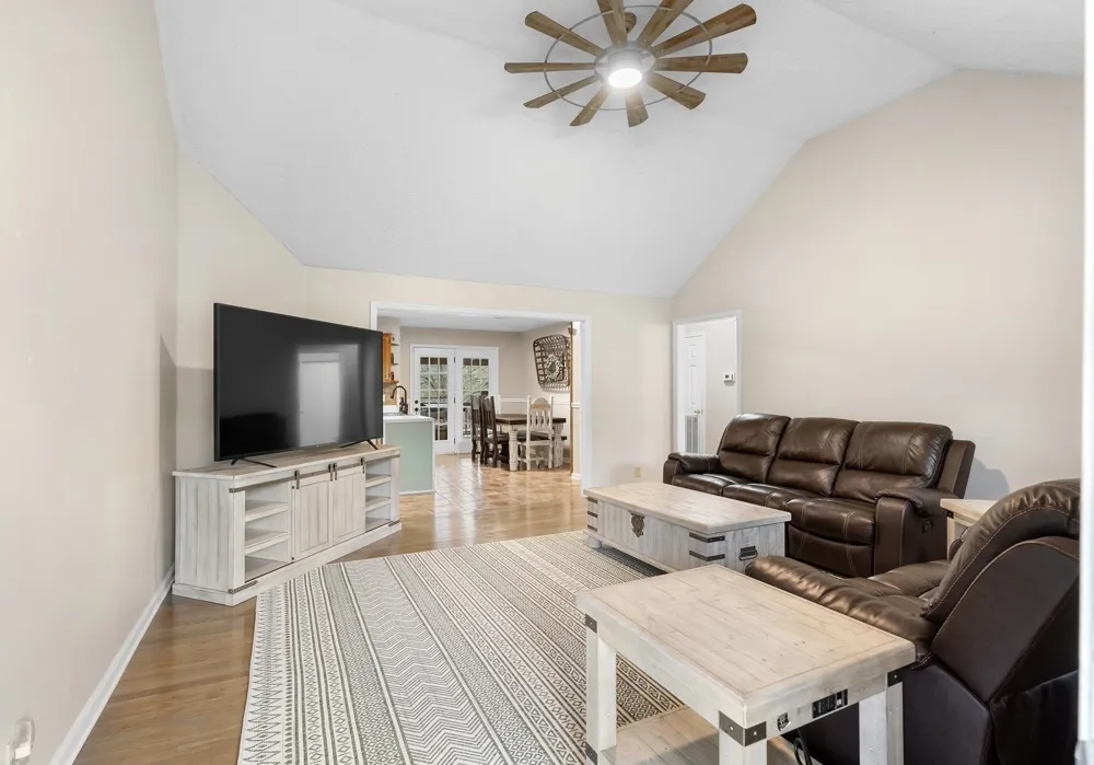 15541 Cainsville Rd Milton, TN 37118