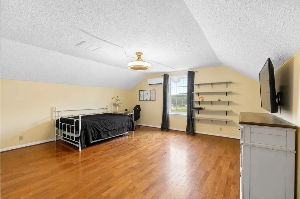 15541 Cainsville Rd Milton, TN 37118