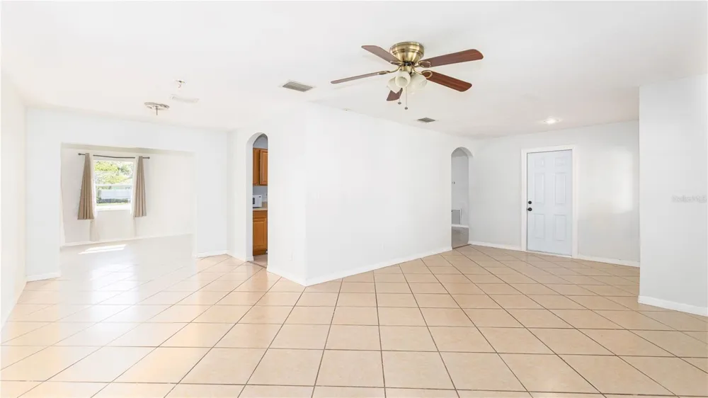 239 CHADWORTH DRIVE Kissimmee, FL 34758