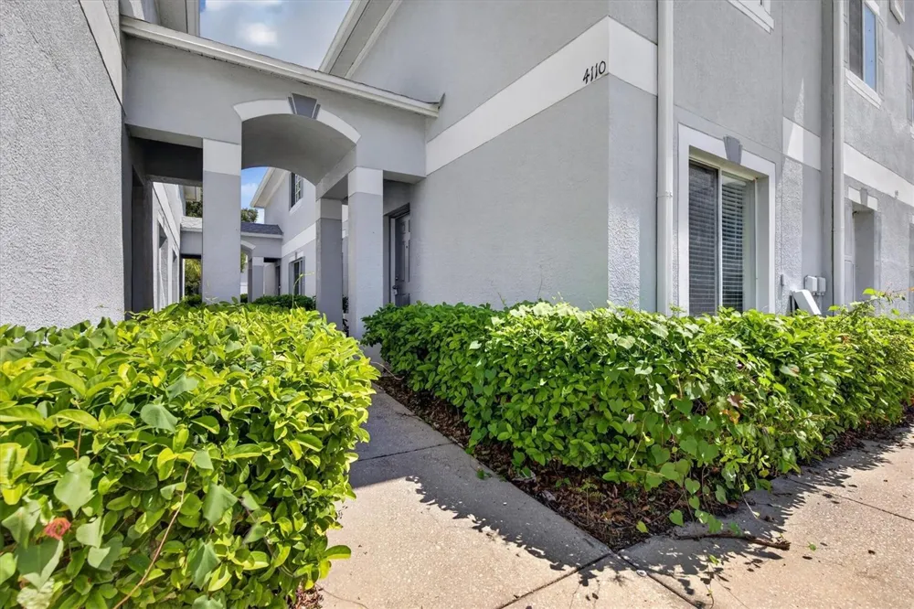 4110 WATERSIDE ISLAND COURT Tampa, FL 33617