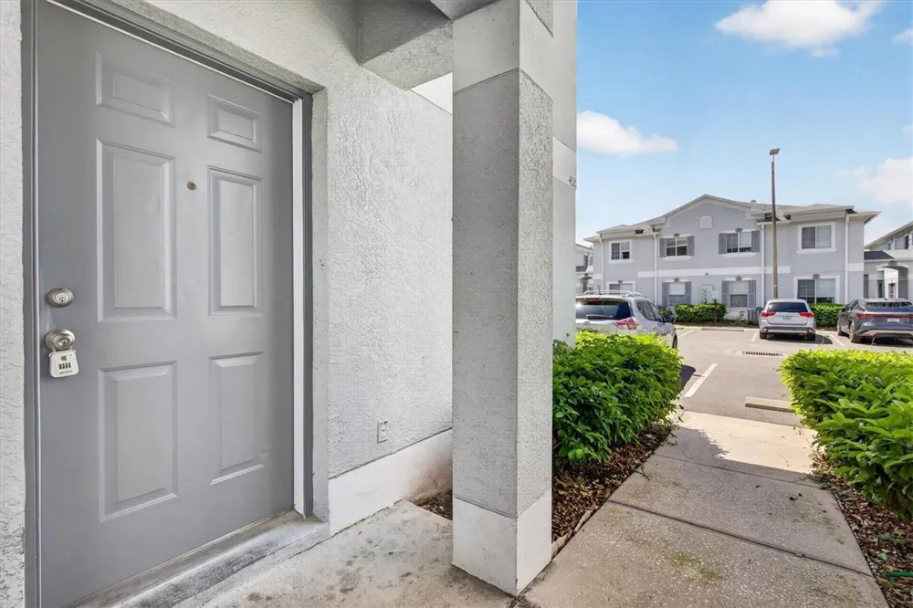 4110 WATERSIDE ISLAND COURT Tampa, FL 33617