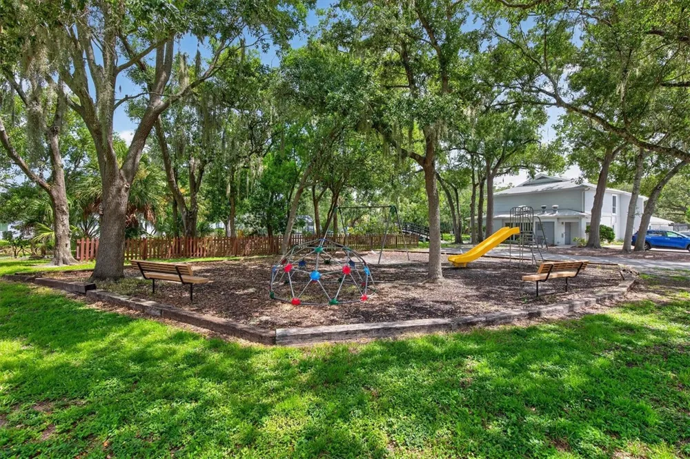 4110 WATERSIDE ISLAND COURT Tampa, FL 33617