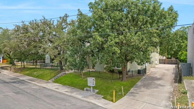 107 CLAREMONT AVE San Antonio, TX 78209