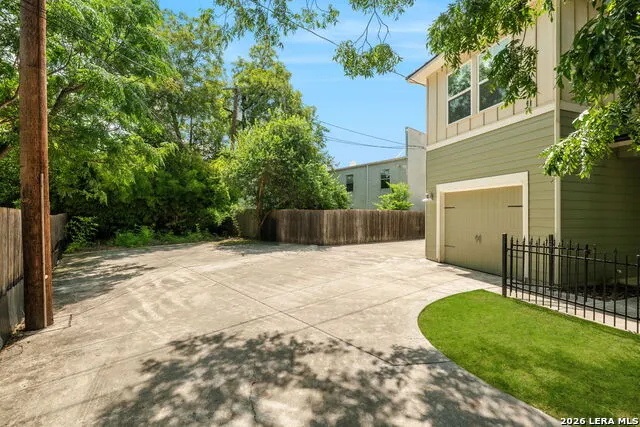 107 CLAREMONT AVE San Antonio, TX 78209