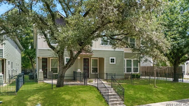 107 CLAREMONT AVE San Antonio, TX 78209