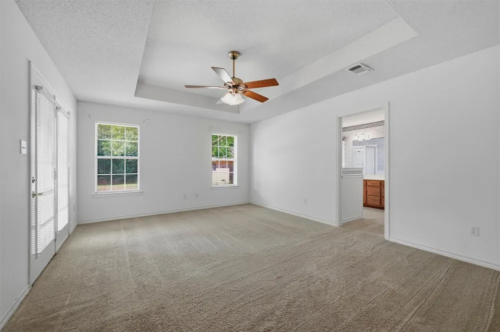 2416 Jolinda Lane Whitesboro, TX 76273