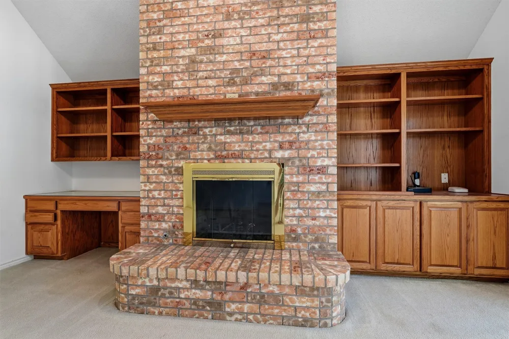 2416 Jolinda Lane Whitesboro, TX 76273