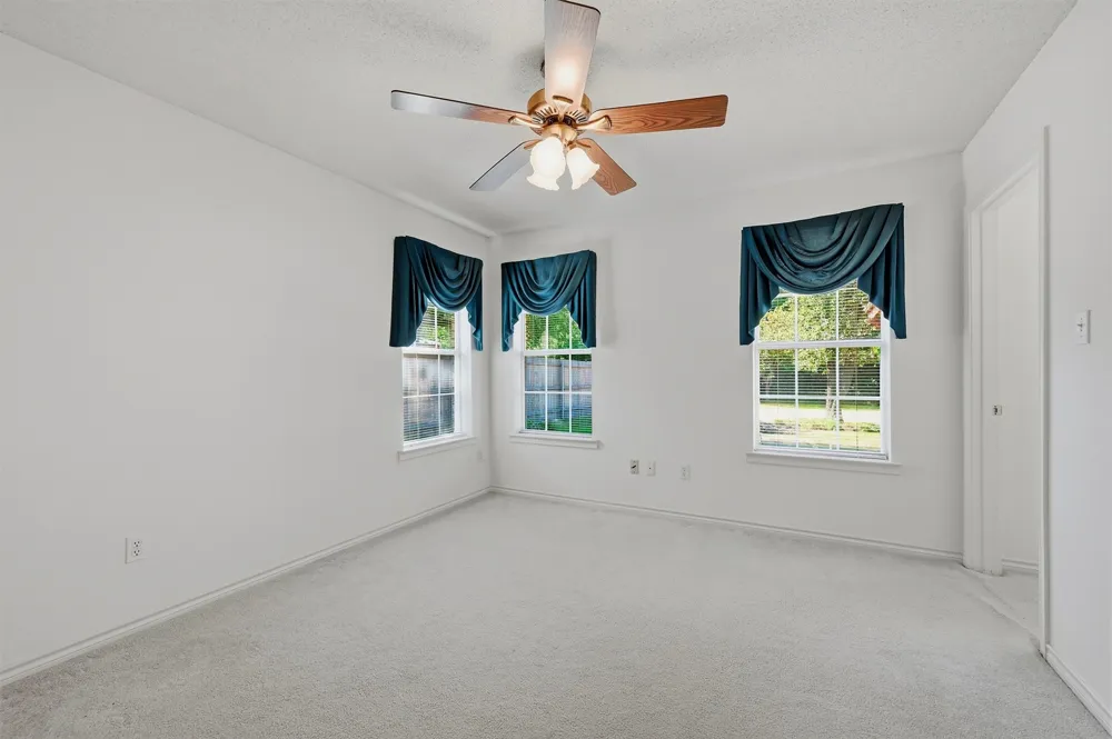 2416 Jolinda Lane Whitesboro, TX 76273