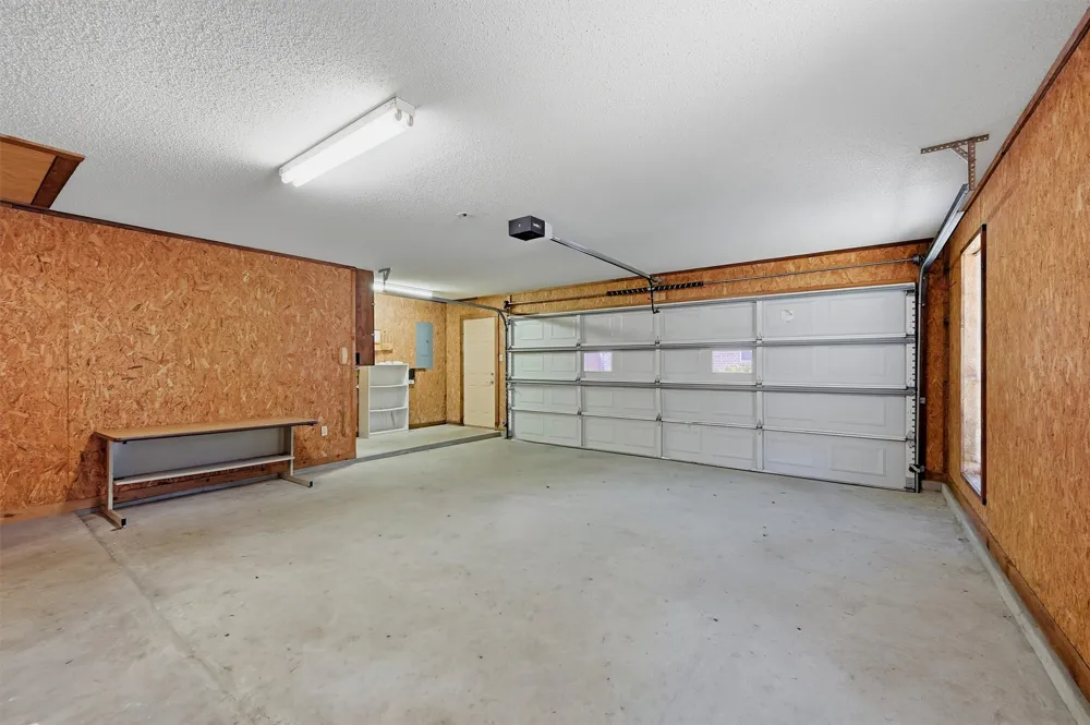 2416 Jolinda Lane Whitesboro, TX 76273