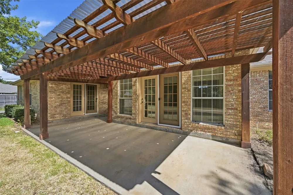 2416 Jolinda Lane Whitesboro, TX 76273