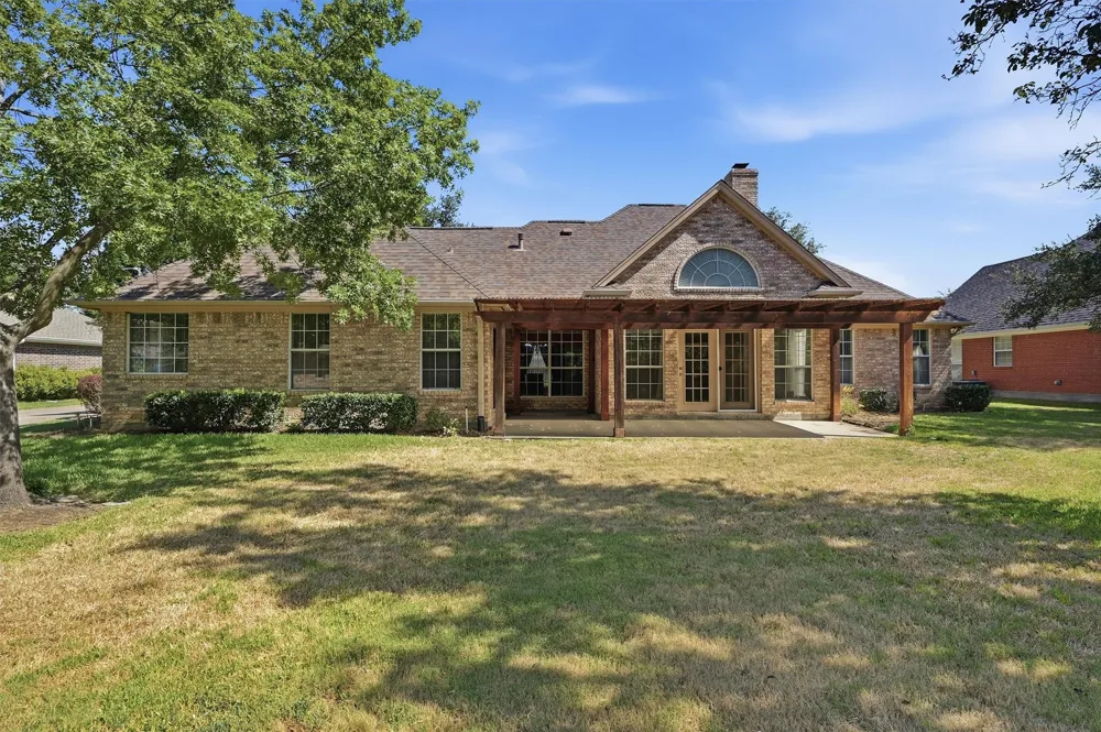 2416 Jolinda Lane Whitesboro, TX 76273