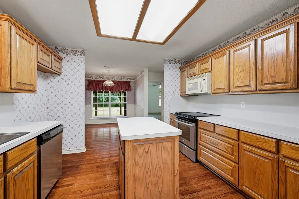 2416 Jolinda Lane Whitesboro, TX 76273
