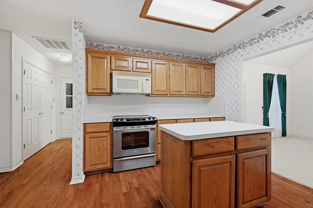 2416 Jolinda Lane Whitesboro, TX 76273