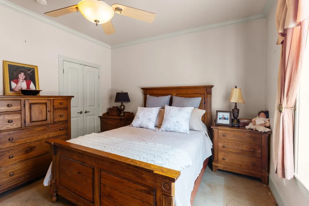 304 County Road 2311 Mineola, TX 75773