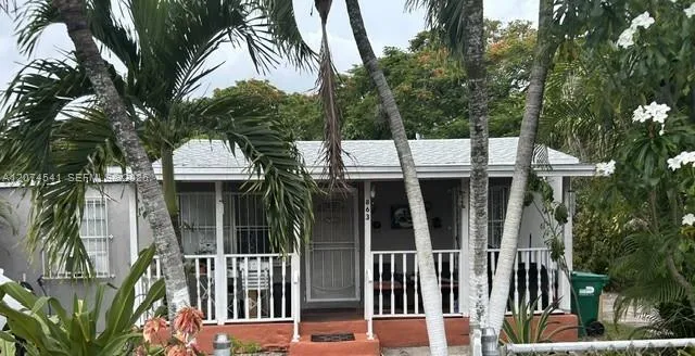 863 NW 113th St Miami, FL 33168