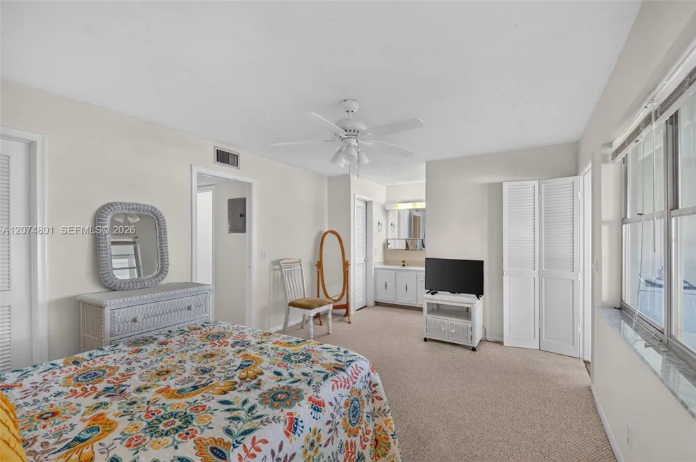 867 North Dr #B Delray Beach, FL 33445